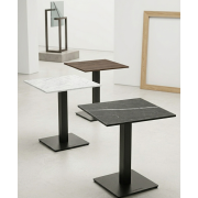 Stoly z kompaktných dosiek 